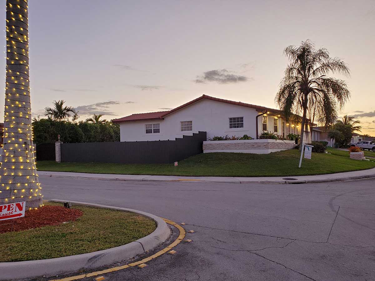 Aventura Alaqua Condominiums